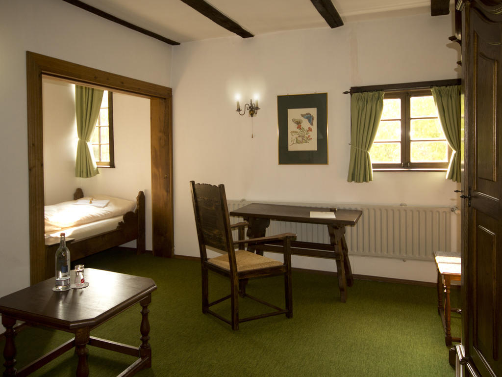 Hotel & Restaurant Gut Hungenbach Kürten Oda fotoğraf